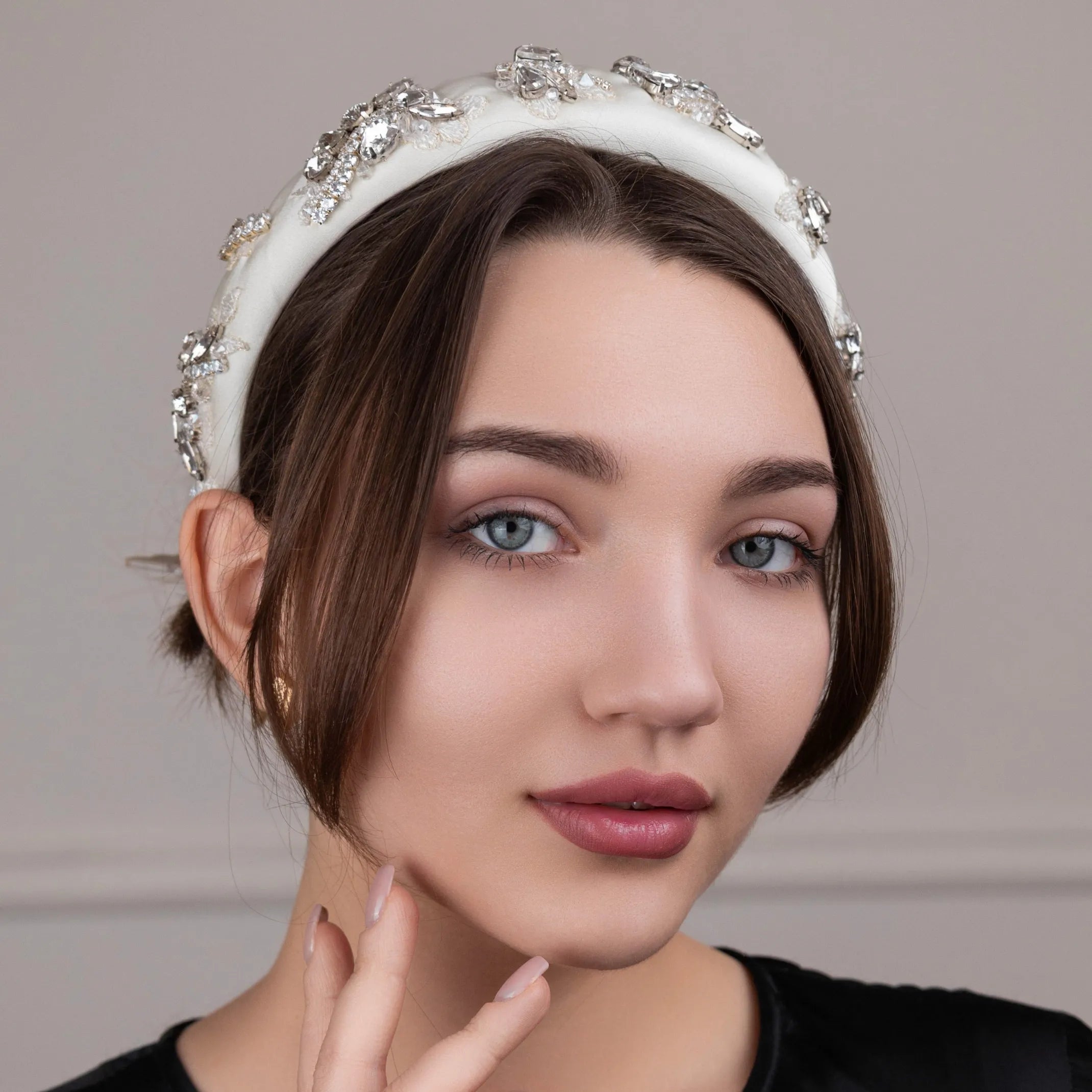 Обруч Міріам зі стразами айворі із срібним