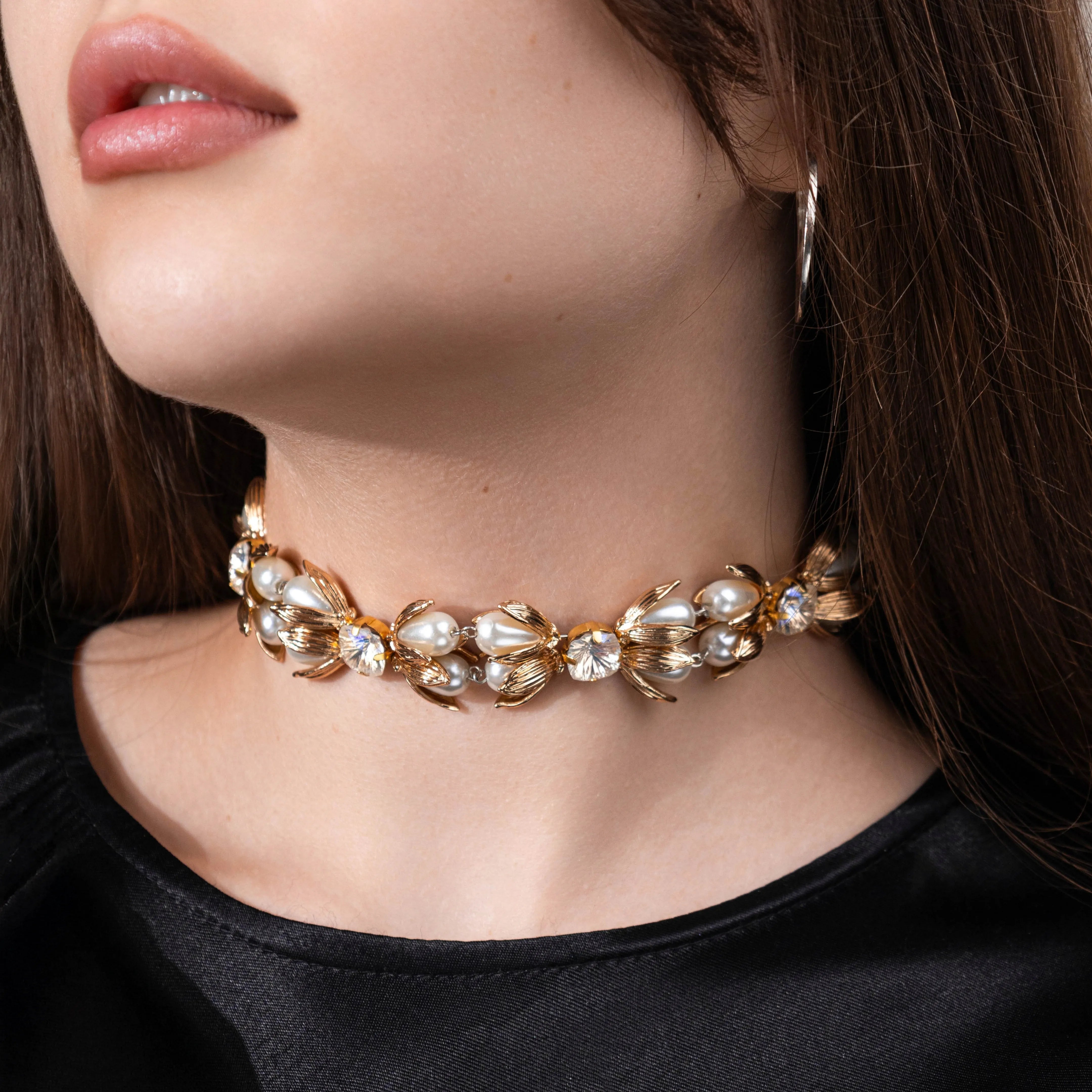 Чокер Карен зі стразами та перлинами айворі із золотим